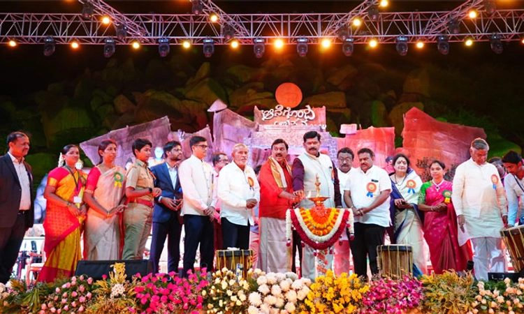 Anegundi Utsav ಚಾಲನೆ; ಪೊಲೀಸರ ನಿರ್ಬಂಧ: ಪ್ರೇಕ್ಷಕರ ಕೊರತೆ