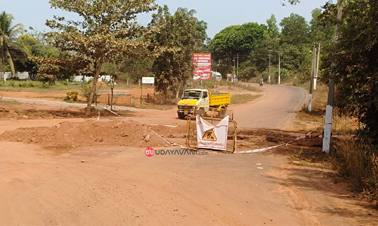 ಕಟಪಾಡಿ-ಶಿರ್ವ ರಾಜ್ಯ ಹೆದ್ದಾರಿ ಅವೈಜ್ಞಾನಿಕ ಕಾಮಗಾರಿ; ವಾಹನ ಸವಾರರಿಗೆ ಸಂಕಷ್ಟ