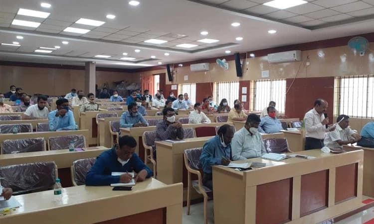 ಅಚ್ಚುಕಟ್ಟುತನದಿಂದ ಕಾರ್ಯ ನಿರ್ವಹಿಸಿ: ಡಿಸಿ