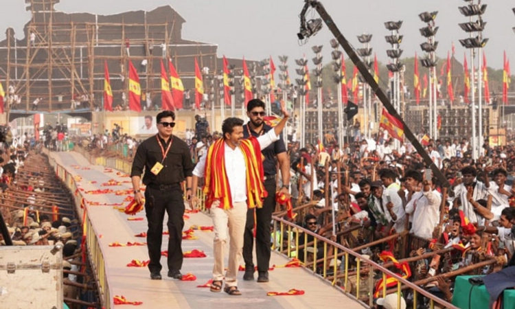 Dravidian model ಹೆಸರಲ್ಲಿ ಲೂಟಿ; ಮೊದಲ ಬೃಹತ್ ರ್‍ಯಾಲಿಯಲ್ಲಿ ಅಬ್ಬರಿಸಿದ ವಿಜಯ್