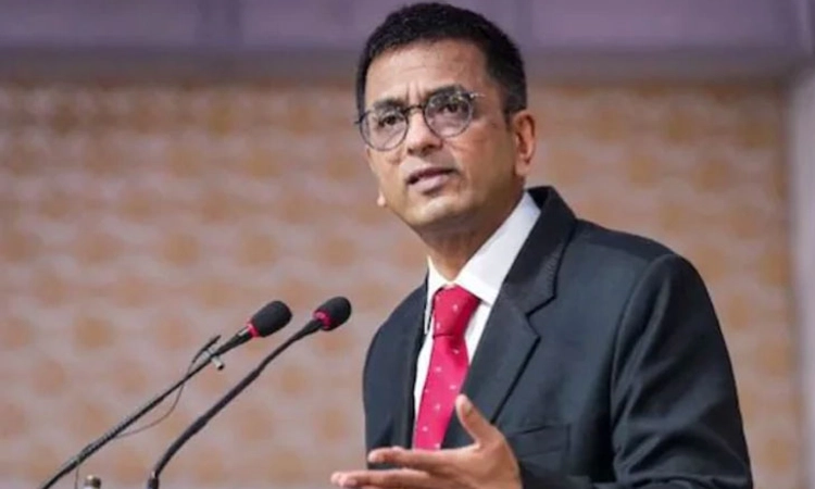 CJI; ಸರಕಾರದ ಮುಖ್ಯಸ್ಥರ ಭೇಟಿಯಾದರೆ ಡೀಲಾಯಿತು ಎಂದರ್ಥವಲ್ಲ