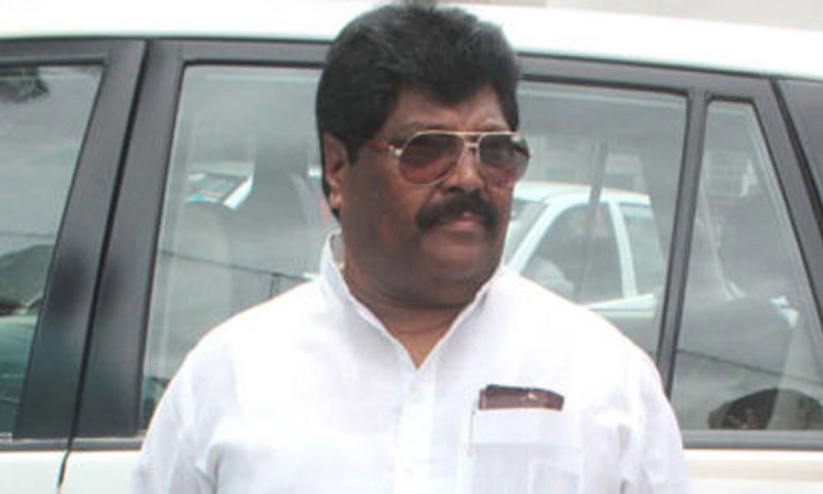 Ex-minister ಗುತ್ತೇದಾರ್‌ ಬ್ಲ್ಯಾಕ್‌ಮೇಲ್‌: ನಲಪಾಡ್‌ ಬ್ರಿಗೇಡ್‌ ಅಧ್ಯಕ್ಷೆ, ಪತಿ ಸೆರೆ
