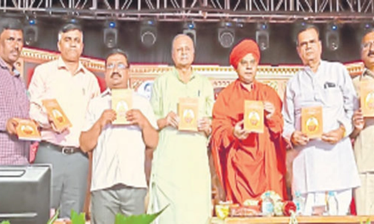 ಯುದ್ಧ ಪರಿಕರ ಬಳಸಿದ ಪ್ರಥಮ ಮಹಿಳೆ ರಾಣಿ ಚನ್ನಮ್ಮ: ಖ್ಯಾತ ವಿದ್ವಾಂಸ ಬಾಳಣ್ಣ