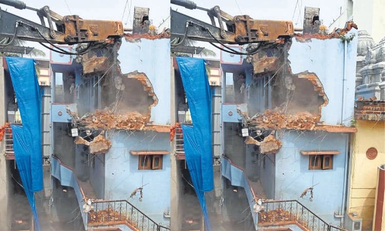 Bengaluru: 3 ಅಂತಸ್ತಿನ ಅನಧಿಕೃತ ಮನೆ ಸಂಪೂರ್ಣ ಧ್ವಂಸ