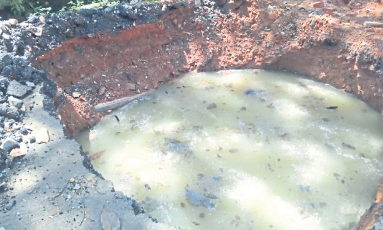 Volakadu: ಡ್ರೈನೇಜ್‌ ಸಮಸ್ಯೆಗೆ ಸಿಗದ ಪರಿಹಾರ