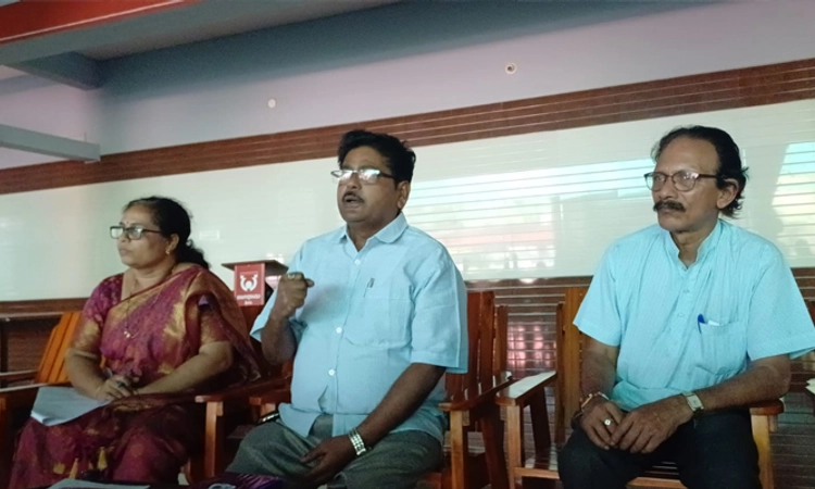 Raju Talikote: ಗುಬ್ಬಿ ಗೂಡು ಕಟ್ಟುವಂತೆ ರಂಗಾಯಣ ಕಟ್ಟುವೆವು