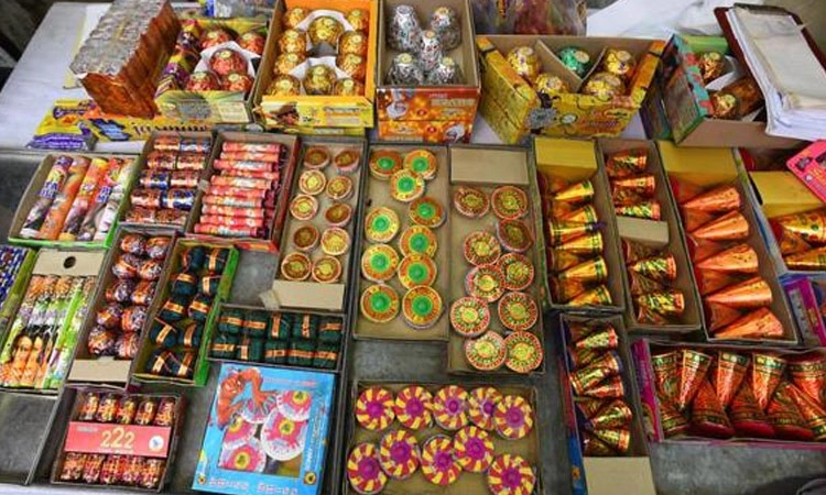 Mangaluru: ಪಟಾಕಿ ಮಾರಾಟಕ್ಕೆ ಸ್ಥಳ ನಿಗದಿ; ವಿರೋಧ