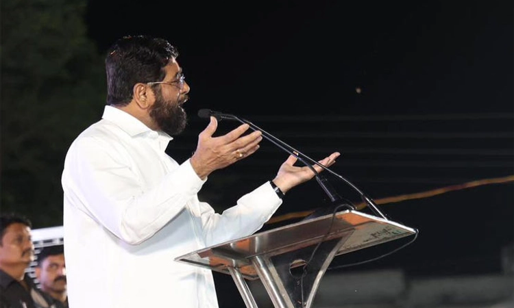 Maharashtra polls; ಗುವಾಹಟಿಯ ಕಾಮಾಖ್ಯ ದೇವಿ ದರ್ಶನ ಪಡೆದ ಸಿಎಂ ಶಿಂಧೆ