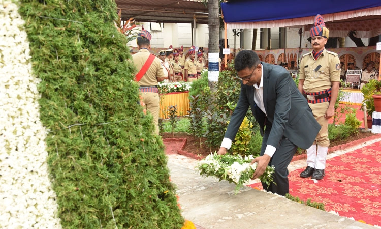 Mangaluru: ಹುತಾತ್ಮ ಪೊಲೀಸರ ಸ್ಮರಣೆ ನಮ್ಮ ಕರ್ತವ್ಯ: ಕುಲಪತಿ ಪ್ರೊ. ಪಿ.ಎಲ್‌.ಧರ್ಮ