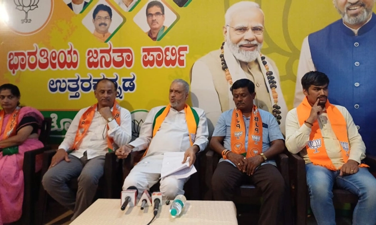 Sirsi: ಮುಡಾ ಹಗರಣದ ಮೂಲಕ ಸಿದ್ರಾಮಣ್ಣ ಹೊಸ ದಾಖಲೆಯನ್ನೇ ನಿರ್ಮಿಸಿದ್ದಾರೆ: ಕಾಗೇರಿ ಲೇವಡಿ