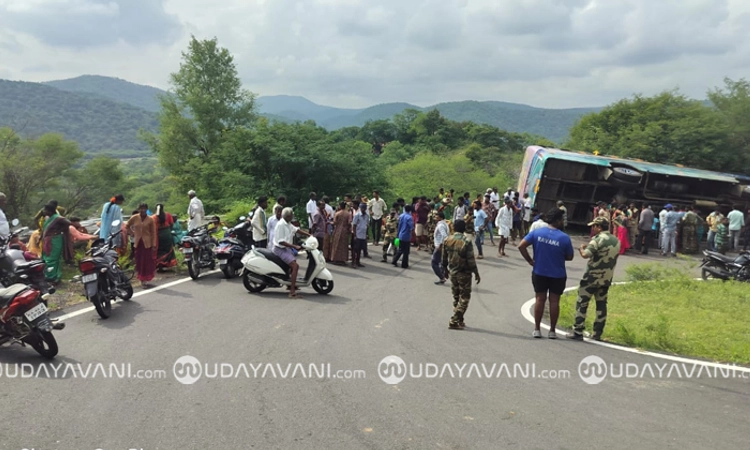 Kanakapura: ವಿವಾಹಕ್ಕೆ ಹೋಗುತ್ತಿದ್ದವರ ಬಸ್‌ ಪಲ್ಟಿ; 20ಕ್ಕೂ ಹೆಚ್ಚು ಮಂದಿಗೆ ಗಾಯ