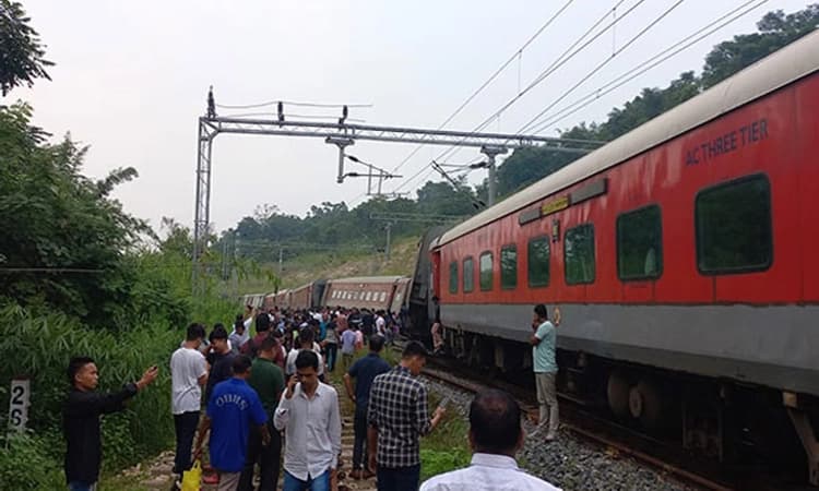 Train; ಹಳಿತಪ್ಪಿದ ಅಗರ್ತಲಾ-ಲೋಕಮಾನ್ಯ ತಿಲಕ್ ಎಕ್ಸ್‌ಪ್ರೆಸ್‌ನ 8 ಬೋಗಿಗಳು