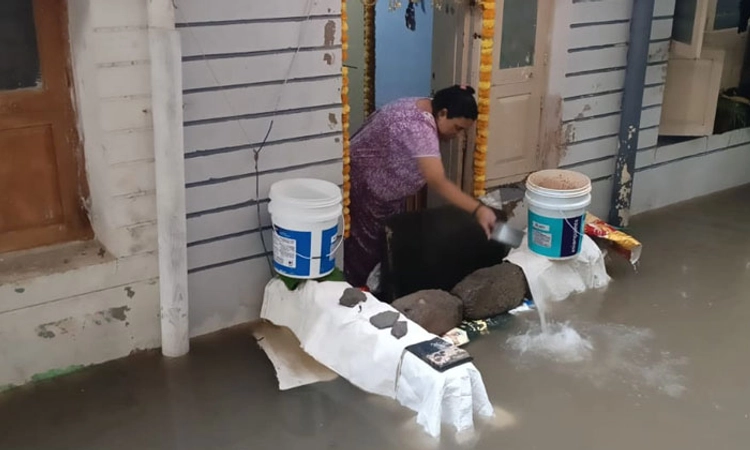Davanagere: ಭಾರೀ ಮಳೆಗೆ ಜನಜೀವನ ಅಸ್ತವ್ಯಸ್ತ; ಹರಿಹರ- ಹರಪನಹಳ್ಳಿ ಸಂಚಾರ ಬಂದ್