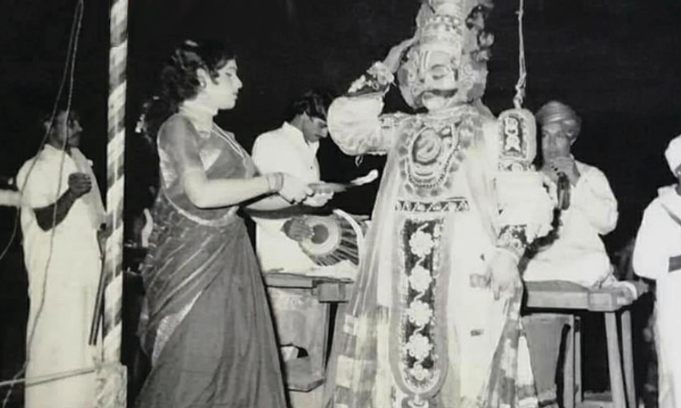 ಪುರಾಣ ಪ್ರಸಂಗ ಕಾಯಕಲ್ಪ-ಯಕ್ಷಗಾನದ ಸಾಂಪ್ರದಾಯಿಕ ಆವರಣದ ಸೌಂದರ್ಯ, ಔಚಿತ್ಯ ಪ್ರಜ್ಞೆ