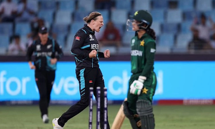 Womens T-20 World Cup: ಸೆಮಿಫೈನಲ್‌ ಪ್ರವೇಶಿಸಿದ ನ್ಯೂಜಿಲ್ಯಾಂಡ್‌; ಭಾರತ ಹೊರಕ್ಕೆ