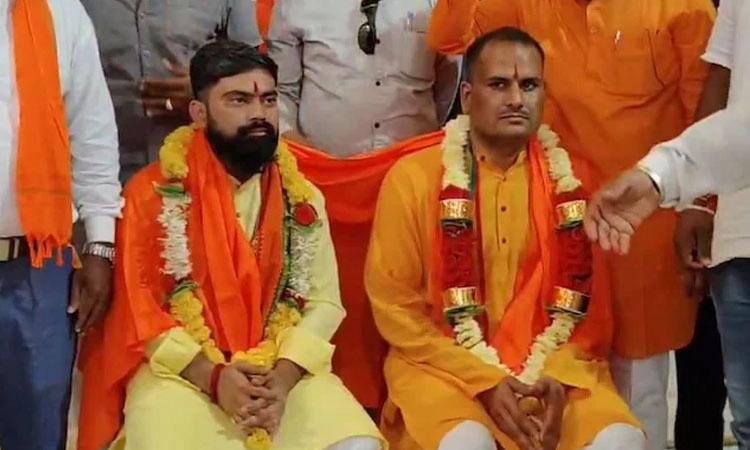Vijayapura: ಗೌರಿ ಲಂಕೇಶ್‌ ಹತ್ಯೆ ಆರೋಪಿಗಳಿಗೆ ಜಾಮೀನು; ಅದ್ದೂರಿ ಸ್ವಾಗತ, ಸಮ್ಮಾನ!