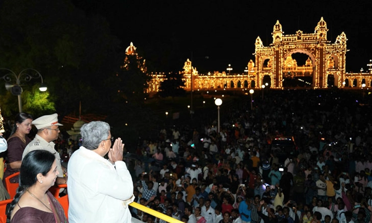 Mysore Dasara;ದೀಪಾಲಂಕಾರ 12 ದಿನ ವಿಸ್ತರಣೆ: ಡಿ.ಕೆ.ಶಿವಕುಮಾರ್‌