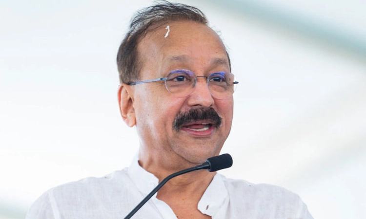 NCP Leader; ಗುಂಡಿನ ದಾಳಿಗೈದು ಬಾಬಾ ಸಿದ್ದಿಕಿ ಬರ್ಬರ ಹ*ತ್ಯೆ!!