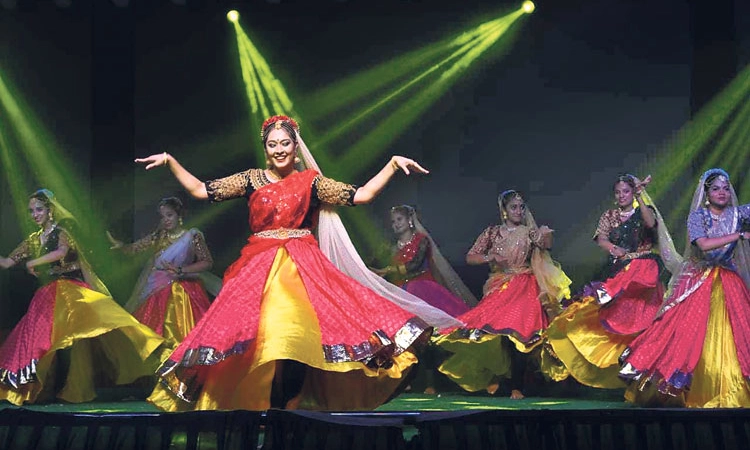 Udupi: ಉಚ್ಚಿಲ ದಸರಾ 2024: ಜನಮನ ಸೂರೆಗೊಳ್ಳುತ್ತಿರುವ ಸಾಂಸ್ಕೃತಿಕ ವೈವಿಧ್ಯ