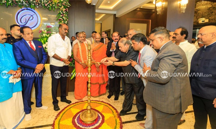 Udupi: ದಿ ಓಷಿಯನ್‌ ಪರ್ಲ್ ಟೈಮ್ಸ್‌ ಸ್ಕ್ವೇರ್‌ ಹೊಟೇಲ್‌ ಉದ್ಘಾಟನೆ