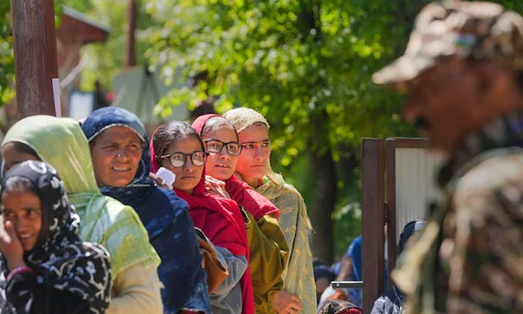 Jammu Kashmir: ದಿಲ್ಲಿ ರೀತಿ ಕಣಿವೆ ರಾಜ್ಯದಲ್ಲೂ ಅಧಿಕಾರ ಜಗಳ?