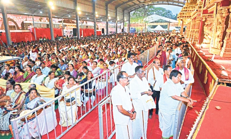 Uchila Mahalakshmi Temple: ಕುಂಕುಮಾರ್ಚನೆ ಸೇವೆಗೆ ಮಹಿಳೆಯರಿಂದ ಭಾರೀ ಸ್ಪಂದನೆ