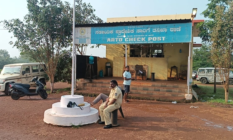 Lokayukta Raids: ಹುಮನಾಬಾದ್ ಆರ್.ಟಿ.ಓ ಕಚೇರಿ ಮೇಲೆ ಲೋಕಾಯುಕ್ತ ದಾಳಿ