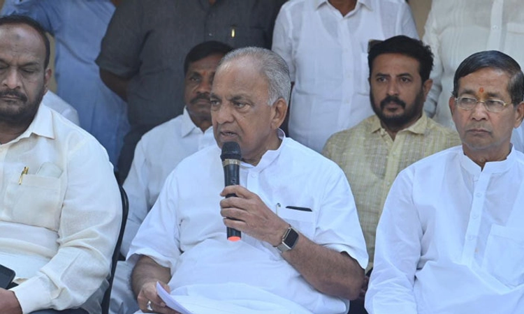 Raichur: ವಿಪಕ್ಷ ನಾಯಕರು ಹುಚ್ಚರ ರೀತಿ ಆಡುತ್ತಿದ್ದಾರೆ: ಸಚಿವ ಭೋಸರಾಜು