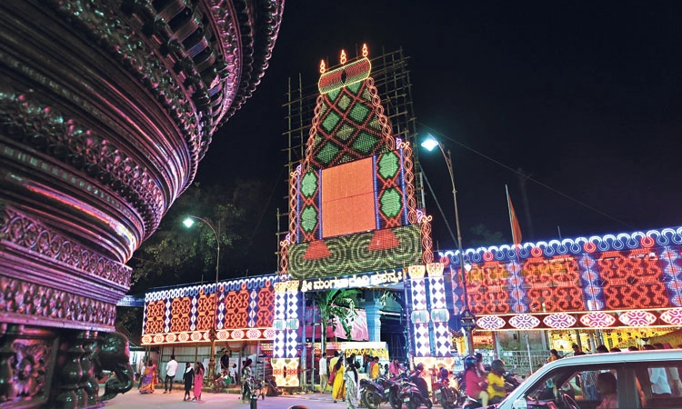 Navaratri 2024: ಕರಾವಳಿಯಲ್ಲಿ ಶರನ್ನವರಾತ್ರಿ ಉತ್ಸವಕ್ಕೆ ಅದ್ದೂರಿ ಚಾಲನೆ