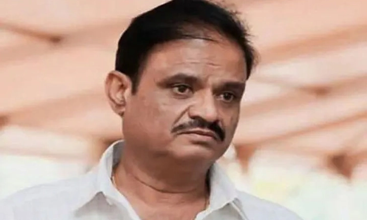 Munirathna ಮನೆಯಲ್ಲಿ ಸಿಕ್ಕ ಪೆನ್‌ಡ್ರೈವ್‌ನಲ್ಲಿ ಖಾಸಗಿ ವಿಡಿಯೋ ಪತ್ತೆ?