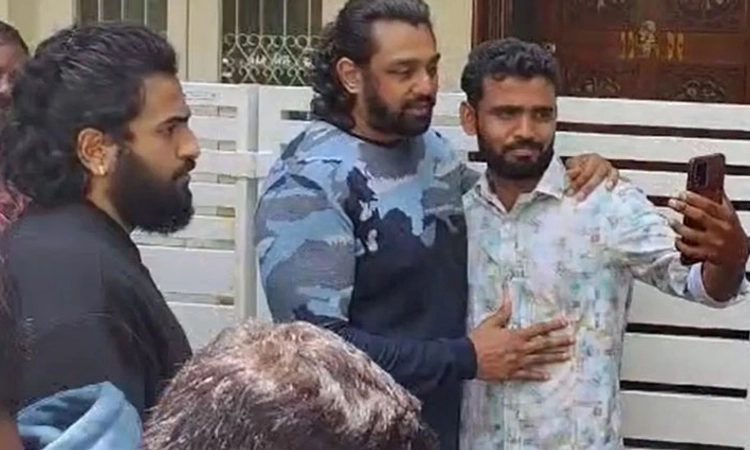 Dhruva Meets Fans: ಪ್ರತಿ ಭಾನುವಾರ ಅಭಿಮಾನಿಗಳ ಜತೆ ಧ್ರುವ ಸರ್ಜಾ