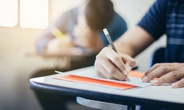 Examination: ಗ್ರಾಮ ಆಡಳಿತಾಧಿಕಾರಿ ಹುದ್ದೆಯ ಪರೀಕ್ಷೆ ಯಶಸ್ವಿ