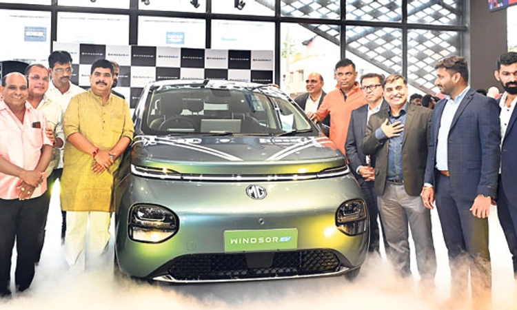 MG Motor: ನೂತನ ಇವಿ ಕಾರು ಸಿಯುವಿ ಝಿಎಸ್‌ ವಿಂಡ್ಸರ್‌ ಮಾರುಕಟ್ಟೆಗೆ