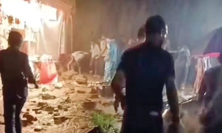 Heavy rain; ಉಜ್ಜಯಿನಿ ಮಹಾಕಾಲ ಮಂದಿರ ಗೋಡೆ ಕುಸಿದು 2 ಸಾವು