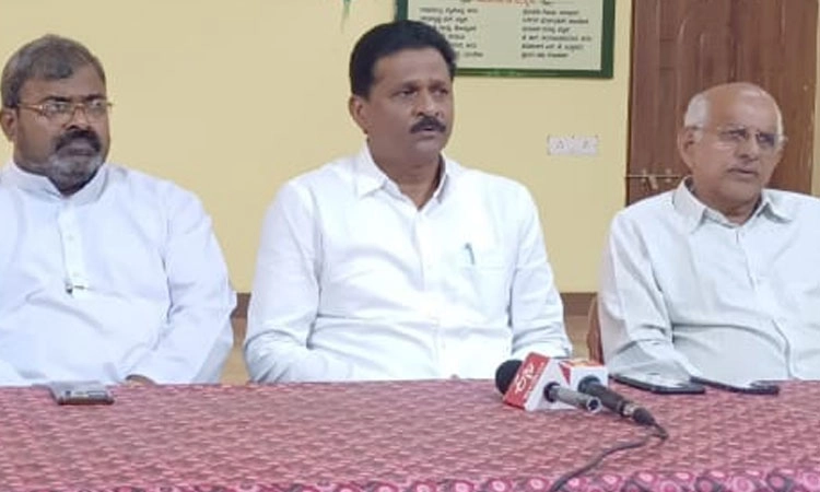 Sirsi: ಪಾಶ್ಚಾತ್ಯ ಅಡಿಕೆ ಆಮದು ನಿರ್ಬಂಧಕ್ಕೆ ಸಂಸದರು ಧ್ವನಿ ಎತ್ತಲಿ: ಶಾಸಕ ಭೀಮಣ್ಣ‌