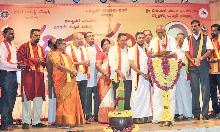 “ಉಡುಪಿಯಲ್ಲಿ  ಶೀಘ್ರ ಜಿಲ್ಲಾ ಕನ್ನಡ ಭವನಕ್ಕೆ  ಶಿಲಾನ್ಯಾಸ’