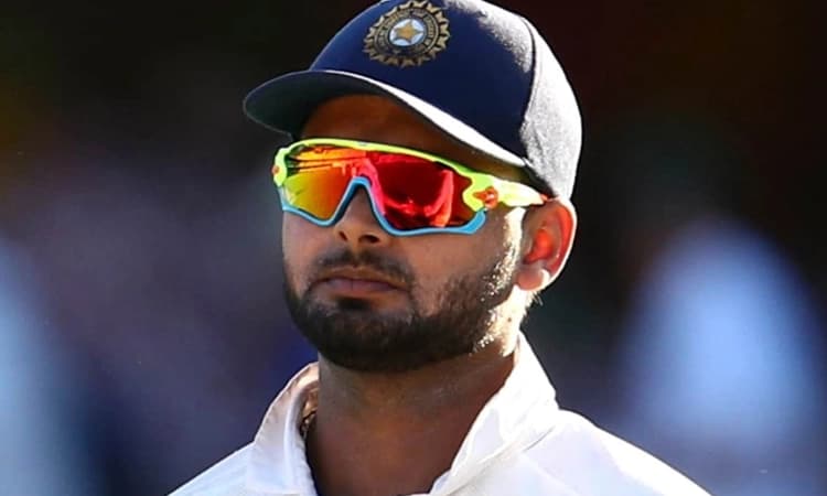 ತನ್ನನ್ನು ಧೋನಿ ಜೊತೆ ಹೋಲಿಕೆ ಮಾಡಿದ್ದಕ್ಕೆ ಅಸಮಾಧಾನ ವ್ಯಕ್ತಪಡಿಸಿದ ಪಂತ್