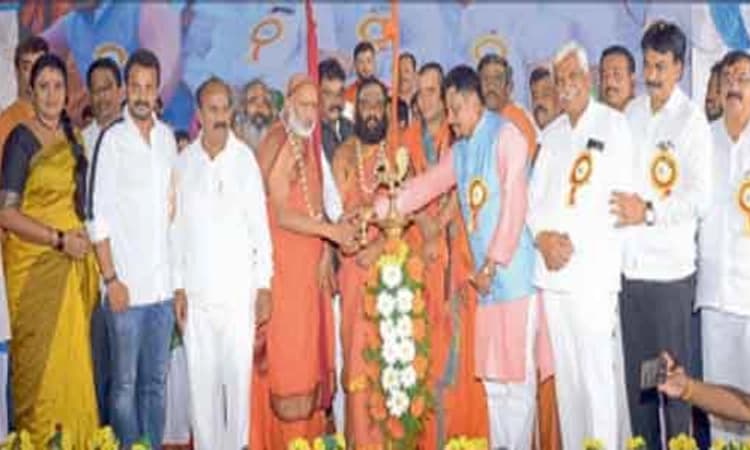 ವಿಶ್ವಕರ್ಮ ವಿಶ್ವವಿದ್ಯಾಲಯ ಸ್ಥಾಪನೆಯಾಗಲಿ