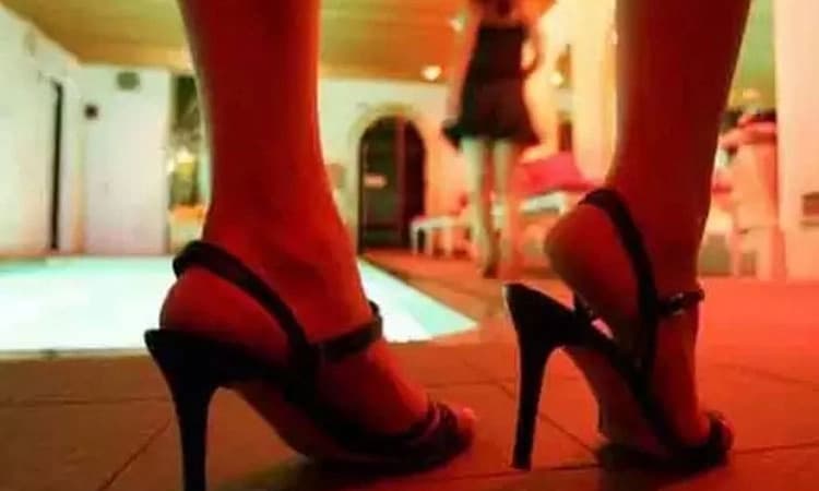 ಸ್ಪಾ,ಸಲೂನ್‌ ಹೆಸರಿನಲ್ಲಿ ವೇಶ್ಯಾವಾಟಿಕೆ: ನೌಕರಿ ಕೊಡಿಸುವುದಾಗಿ ನಂಬಿಸಿ ದಂಧೆಗೆ ಬಳಕೆ