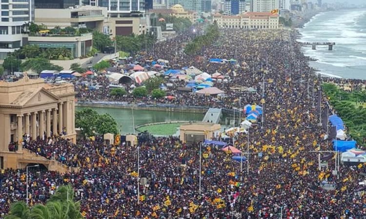 ಶ್ರೀಲಂಕಾ; ಅಧ್ಯಕ್ಷರ ನಿವಾಸದಿಂದ ಭಾರಿ ಪ್ರಮಾಣದ ಹಣ ಲೂಟಿ