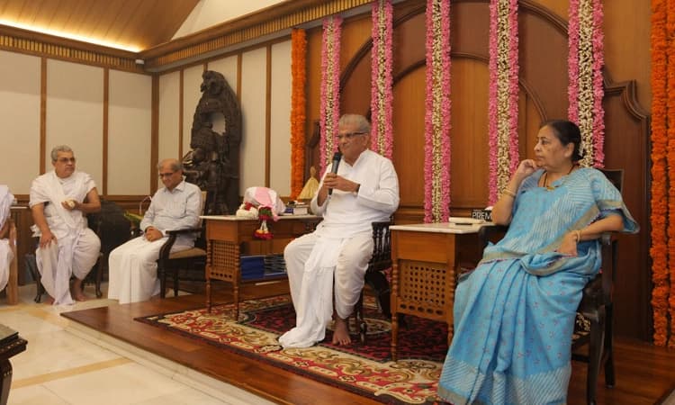 ಅರಸಿಬಂದ ಗೌರವಕ್ಕೆ ಆಯುಷ್ಯ ಪೂರ್ಣ ದೇಶಸೇವೆ: ವೀರೇಂದ್ರ ಹೆಗ್ಗಡೆ