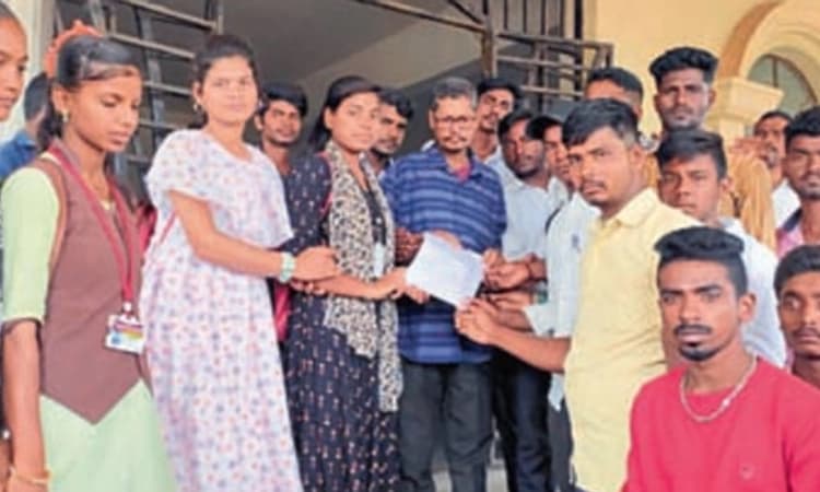 ಗ್ರಂಥಾಲಯ ಸ್ಥಳಾಂತರ ಬೇಡ