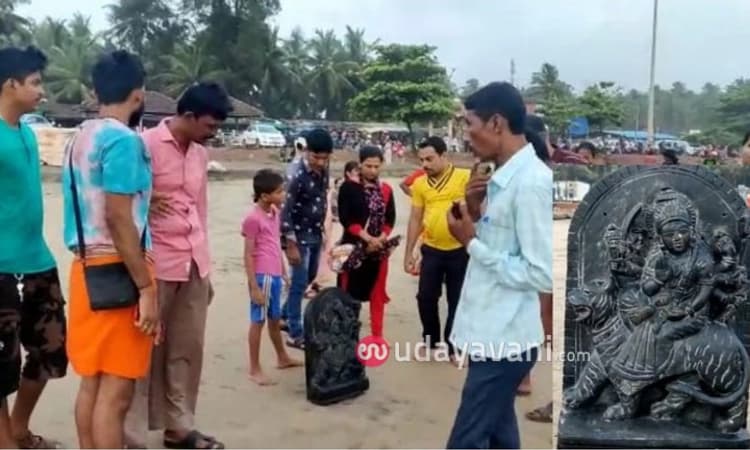 ಗೋಕರ್ಣದ ಕಡಲತೀರದಲ್ಲಿ ಪ್ರವಾಸಿಗರಿಗೆ ಸಿಕ್ಕ ದುರ್ಗಾದೇವಿ ಮೂರ್ತಿ