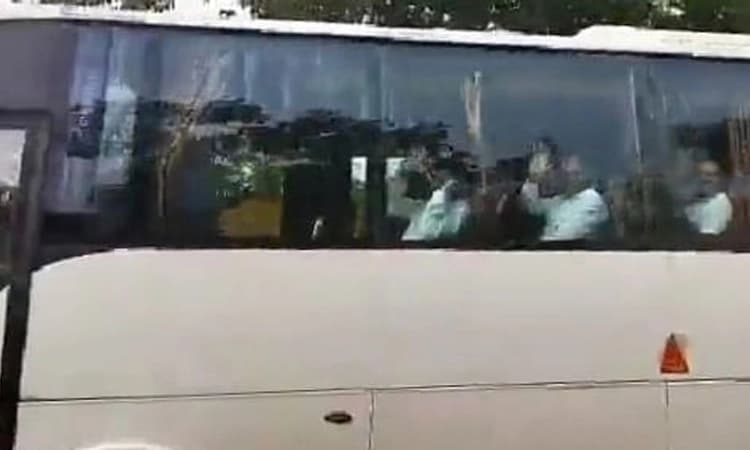 ಗೋವಾದಿಂದ ಮುಂಬಯಿಯತ್ತ ಪ್ರಯಾಣ ಬೆಳೆಸಿದ ರೆಬೆಲ್ ಶಾಸಕರು