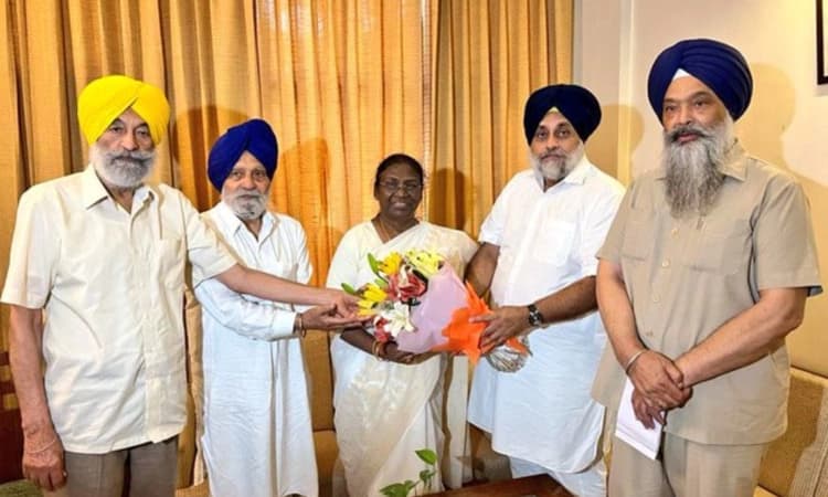 ರಾಷ್ಟ್ರಪತಿ ಚುನಾವಣೆ: ದ್ರೌಪದಿ ಮುರ್ಮುಗೆ ಶಿರೋಮಣಿ ಅಕಾಲಿದಳ ಬೆಂಬಲ: ರಾಗ ಬದಲಿಸಿದ ದೀದಿ