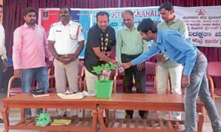 ಜೀವ ಉಳಿವಿಗೆ ಟ್ರಾಫಿಕ್‌ ಶಿಕ್ಷಣ ಅವಶ್ಯ; ಲಕ್ಷ್ಮಣ್‌ ನಾಯಕ್‌