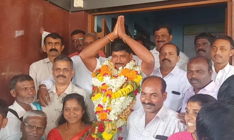 ಶಿರಸಿ ಎಪಿಎಂಸಿಗೆ ಪ್ರಶಾಂತ ಗೌಡ ನೂತನ ಅಧ್ಯಕ್ಷ