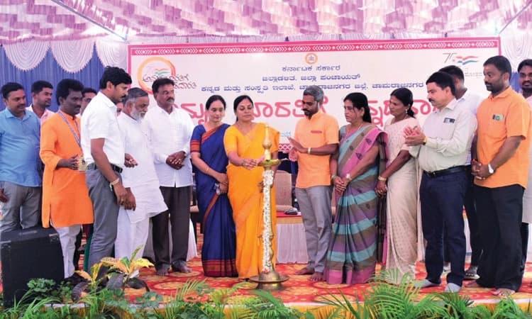 ಸ್ವಾತಂತ್ರ್ಯಕ್ಕೆ ಕರ್ನಾಟಕದ ಕೊಡುಗೆ ಅಪಾರ