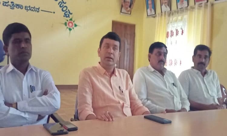 ಬೆಂಕಿ ವೀರರಲ್ಲಿ ವಿಶ್ವಕ್ಕೇ ವಿಶ್ವಗುರು ಬಿಜೆಪಿಯವರು: ದೊಡ್ಡೂರು