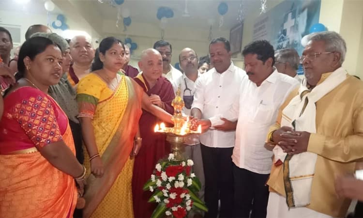 ಹುಣಸೂರಿನಲ್ಲಿ ಅಪೋಲೋ ಅಸ್ಪತ್ರೆಯ ಎಮರ್ಜೆನ್ಸಿ ಮತ್ತು ಡೇ ಕೇರ್ ಸೆಂಟರ್‌